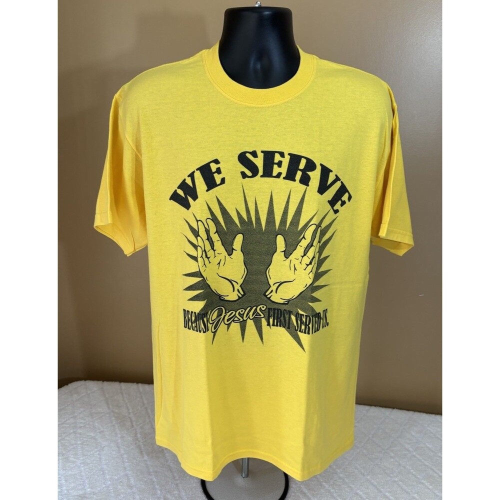 We Serve Because Jesus First Served Us 2 Sided Tee Spanish Words On Back Men’s L